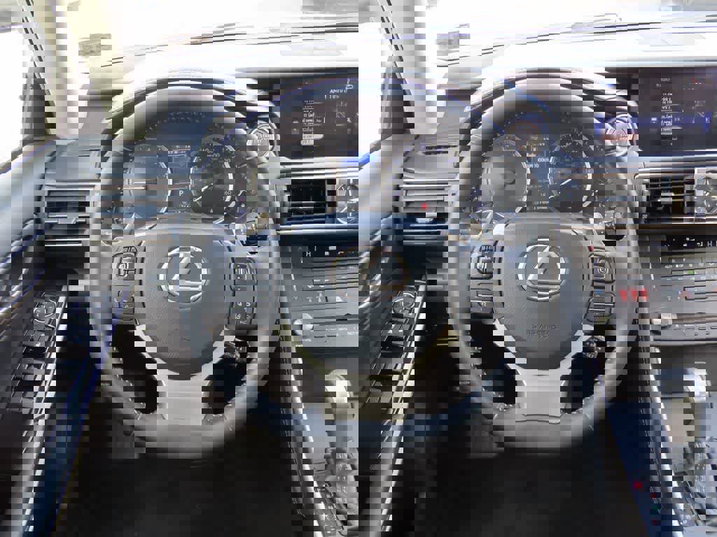 Used 2019 Lexus IS 300 image 17