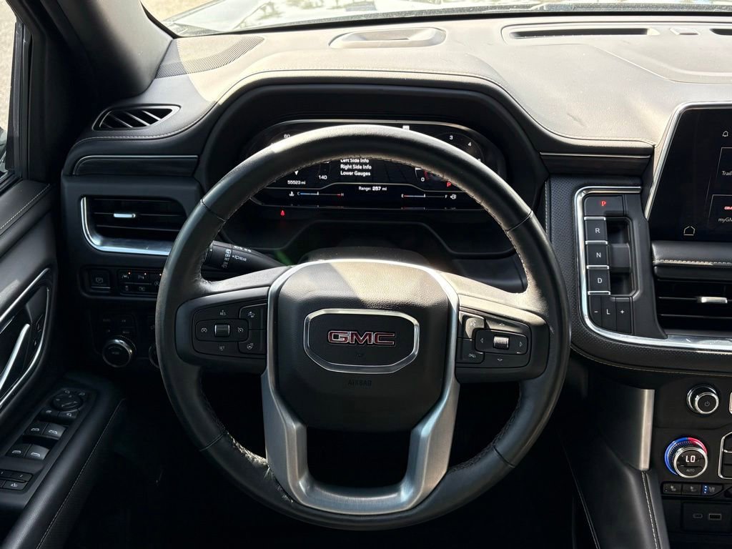 Used 2022 GMC Yukon XL SLT w/ SLT Luxury Package AWD/4WD image 18
