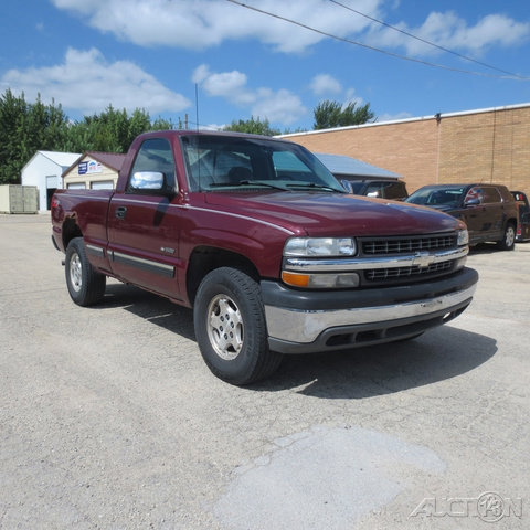 Used 2000 Chevrolet Silverado 1500 LS w/ Off-Road Chassis Pkg image 1