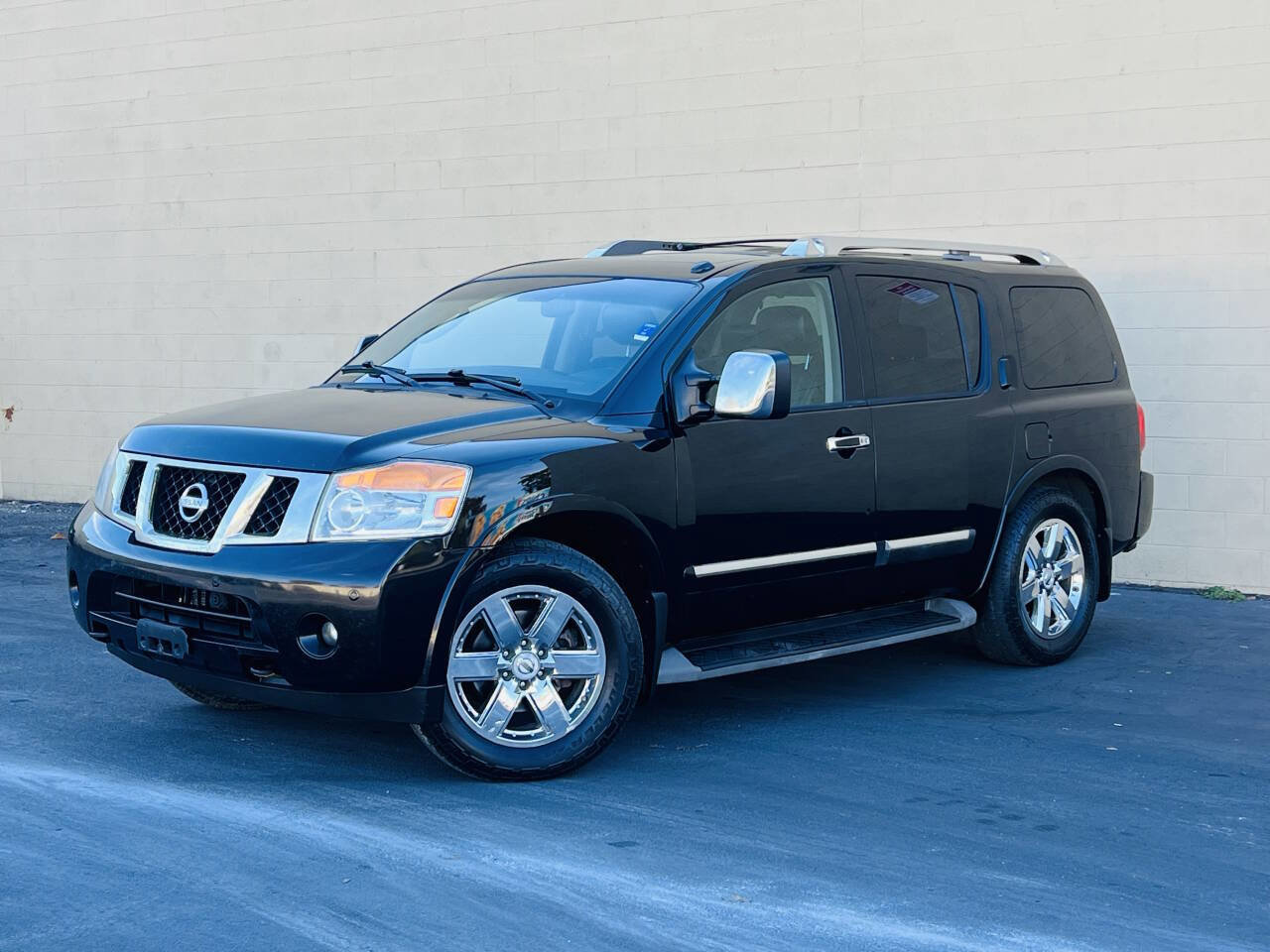 Used 2010 Nissan Armada Platinum image 3