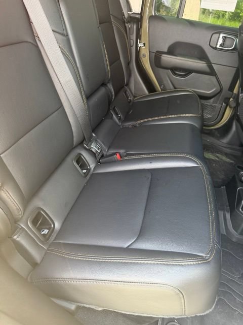 Used 2025 Jeep Gladiator Sport AWD/4WD image 10