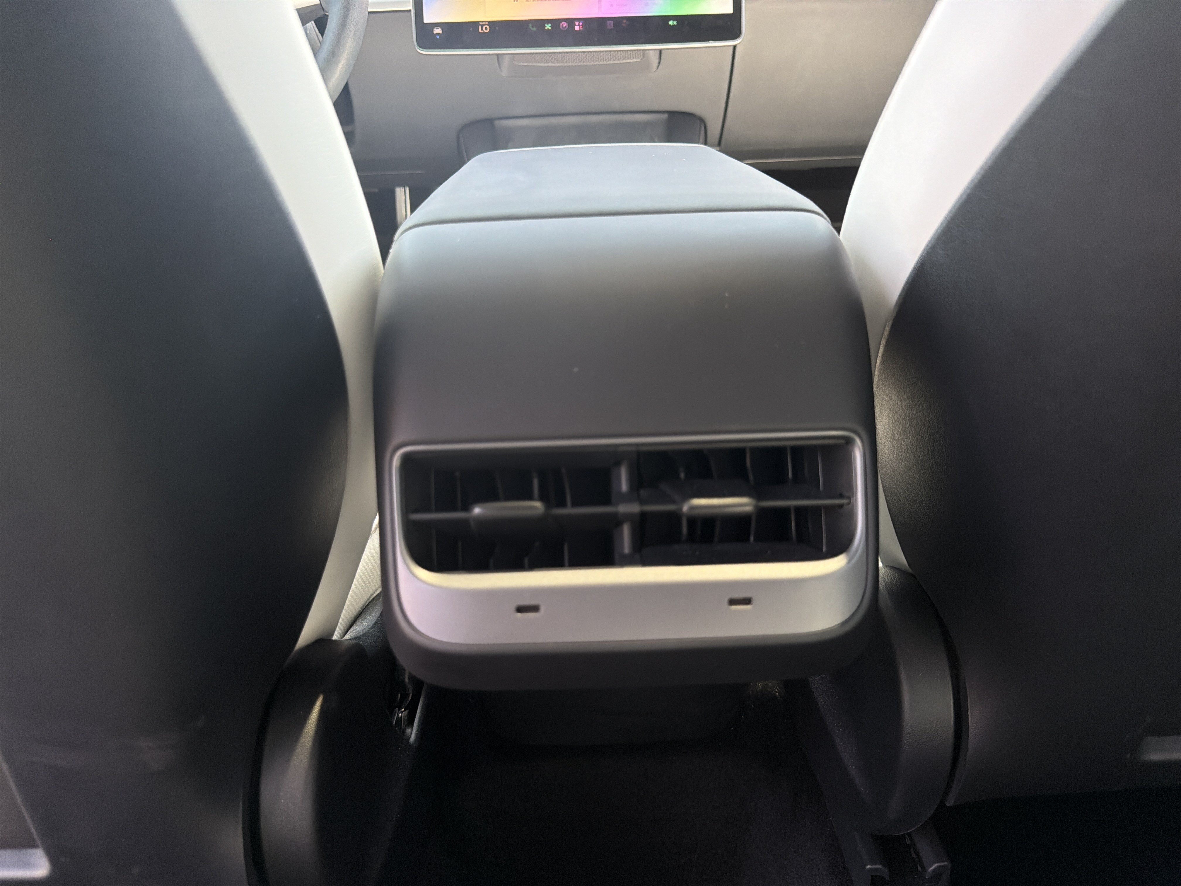 Used 2023 Tesla Model Y AWD image 39