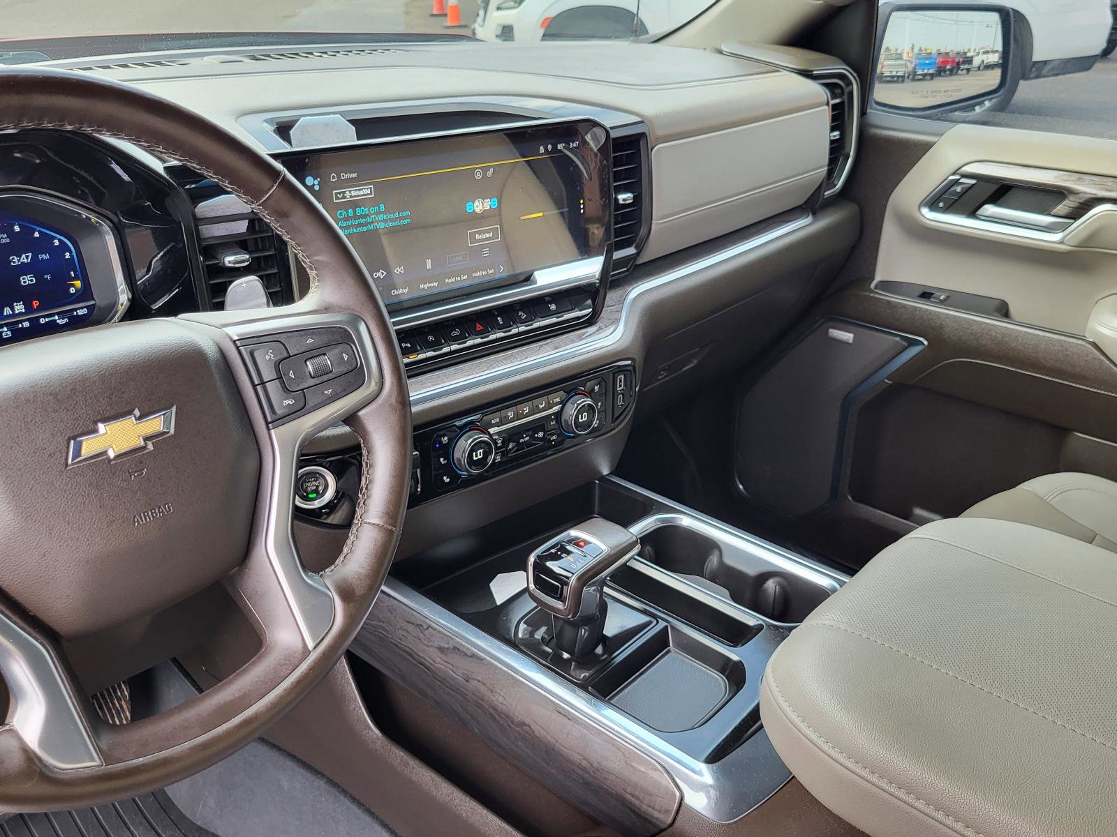 Used 2023 Chevrolet Silverado 1500 LTZ w/ Z71 Off-Road Package image 24