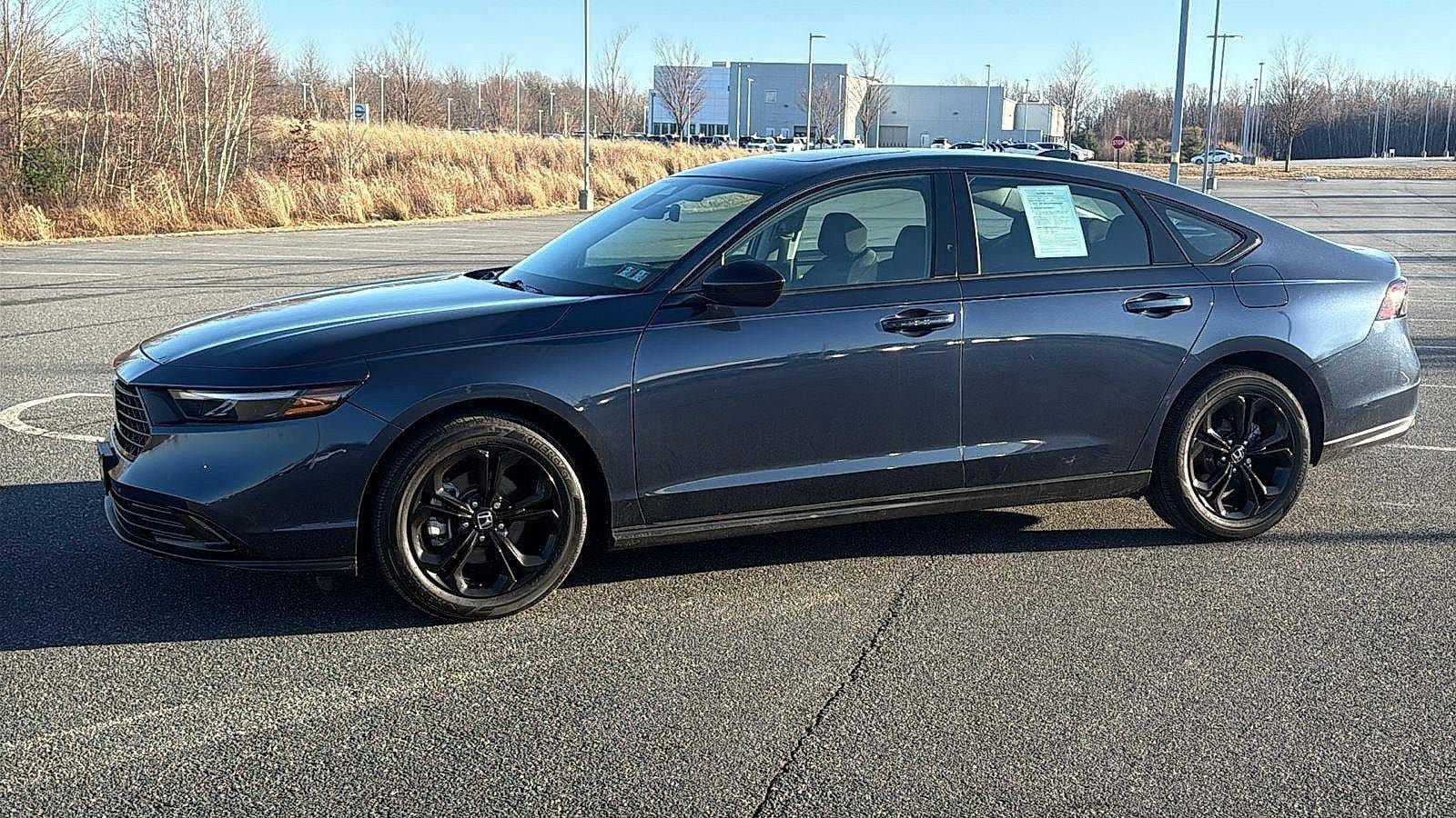 Used 2025 Honda Accord SE image 13