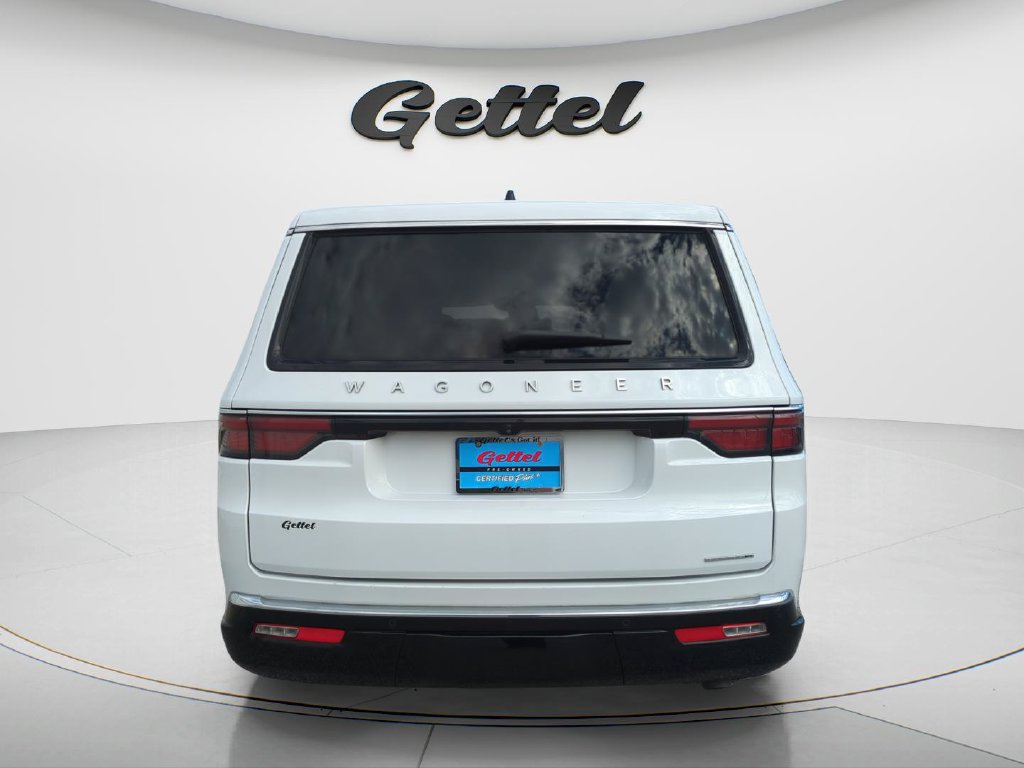 Used 2024 Jeep Wagoneer L Series II RWD image 6