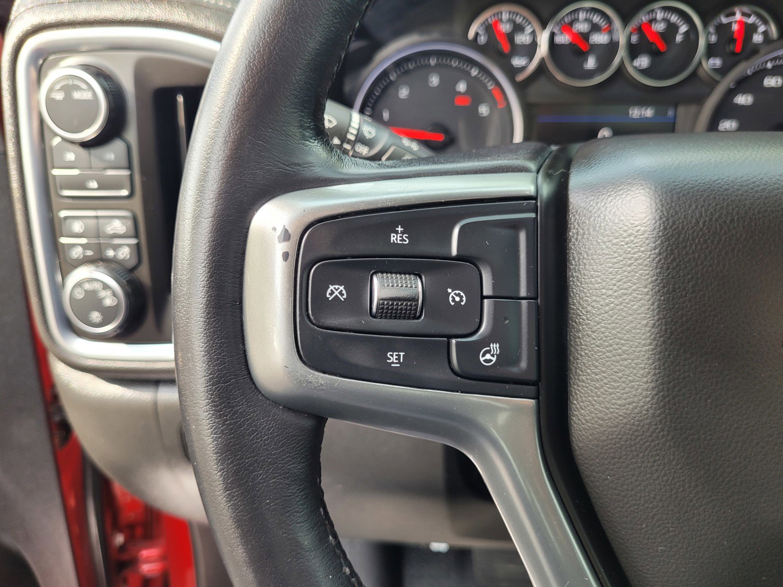 Used 2021 Chevrolet Silverado 2500 LT w/ Convenience Package image 20