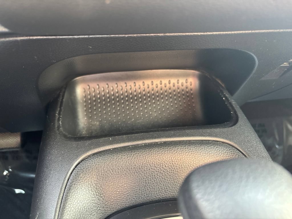 Used 2020 Toyota Corolla LE FWD image 20