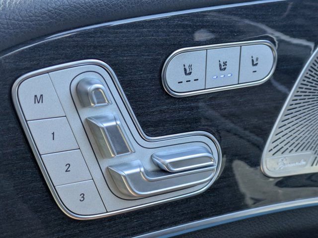 Used 2022 Mercedes-Benz GLS 450 4MATIC image 21