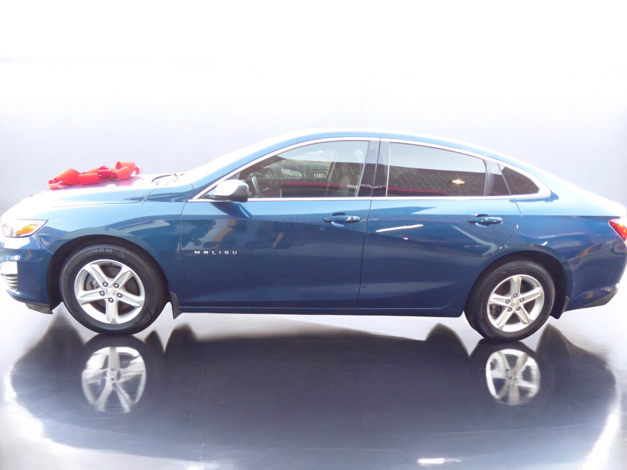 Used 2019 Chevrolet Malibu LS w/ LPO, Convenience Package 1 image 6