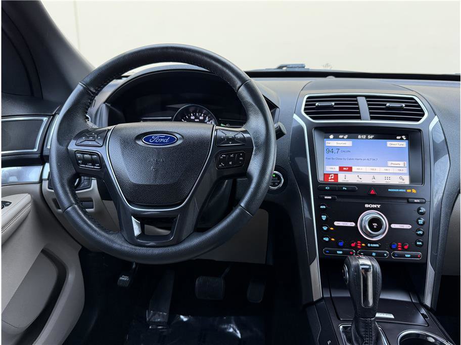 Used 2019 Ford Explorer Limited w/ Class III Trailer Tow Package image 19