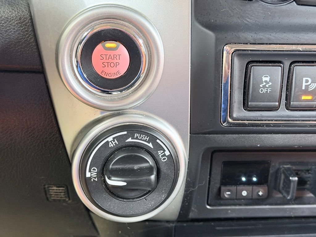 Used 2020 Nissan Titan SV w/ SV Convenience Package AWD/4WD image 45