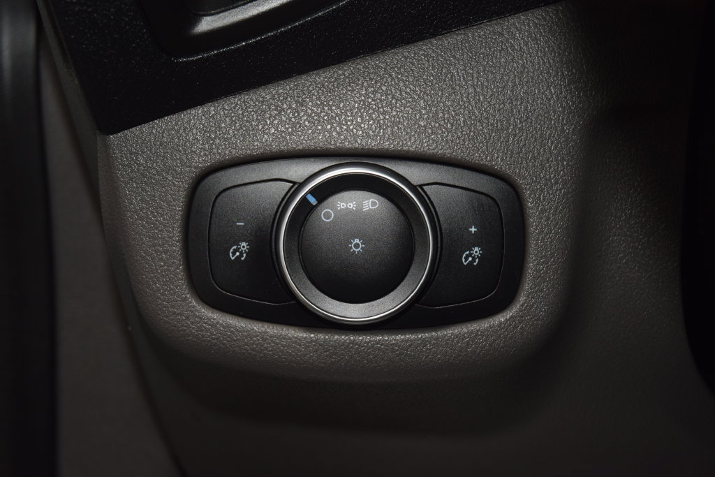 Used 2019 Ford Transit Connect XL FWD image 27