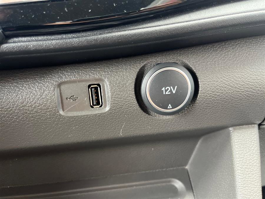 Used 2023 Ford Transit 350 XLT image 16