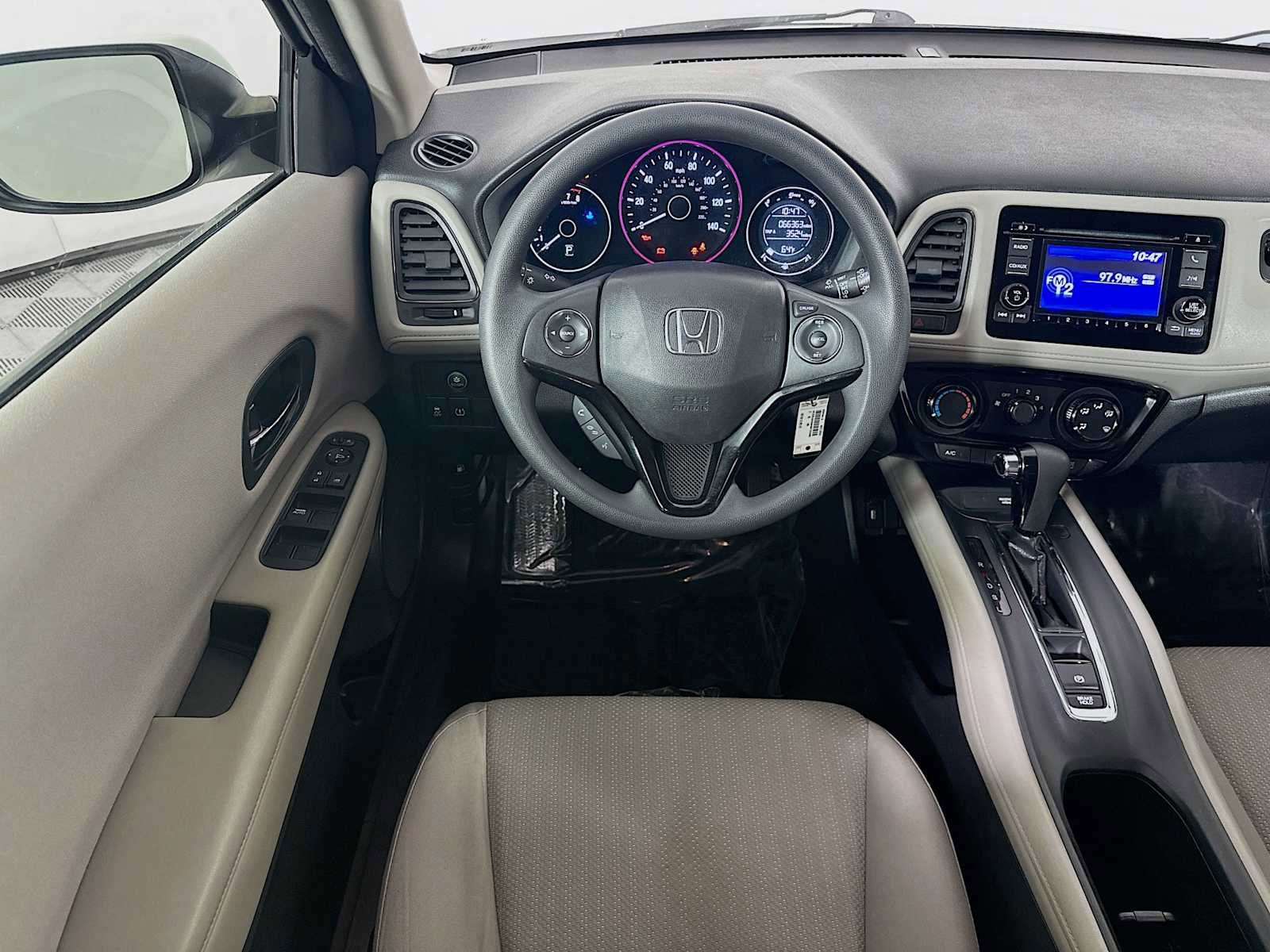 Used 2017 Honda HR-V LX image 19