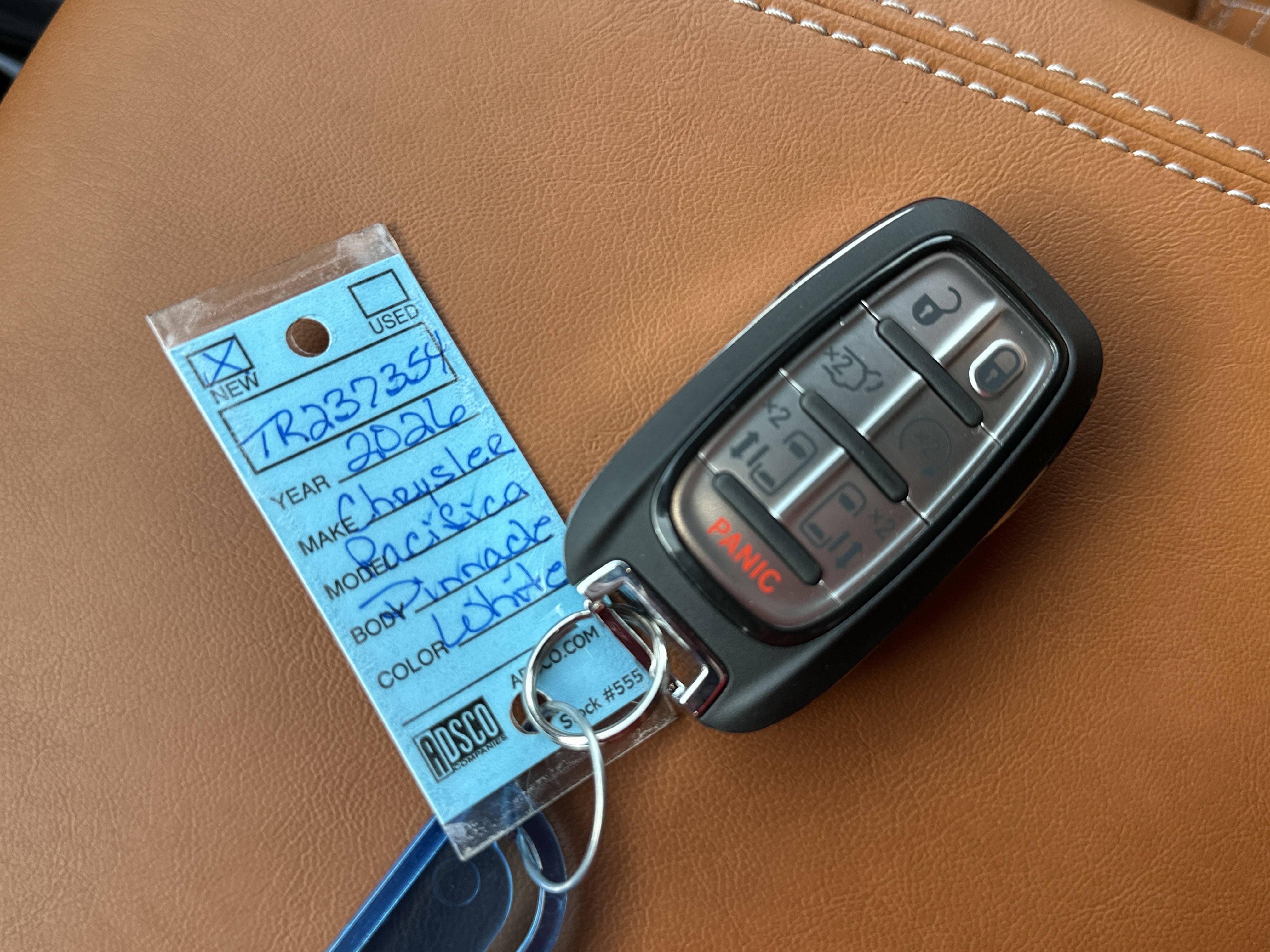 New 2026 Chrysler Pacifica Pinnacle image 3