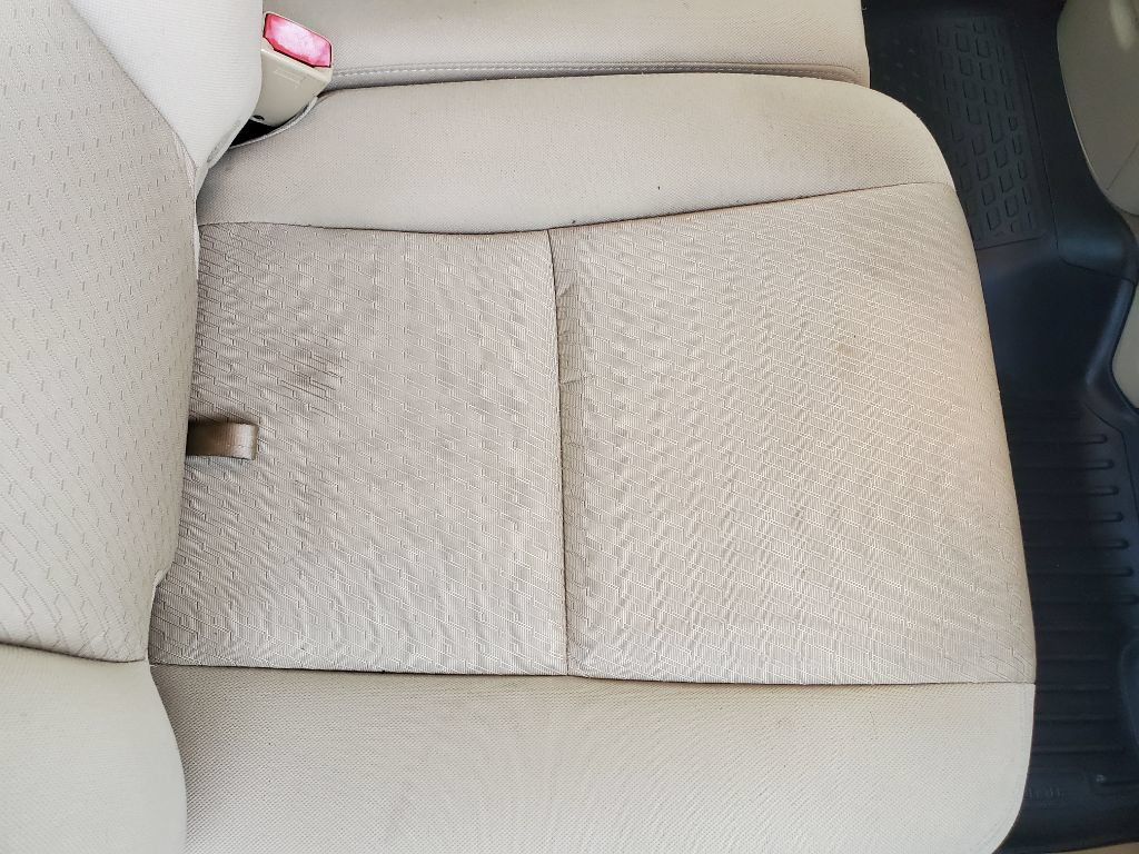 Used 2011 Chevrolet Avalanche LS RWD image 26