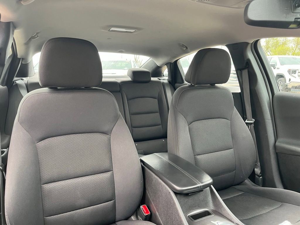 Used 2022 Chevrolet Malibu LT FWD image 35