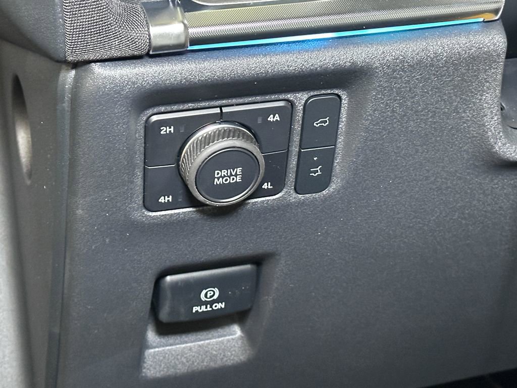 New 2026 Ford Expedition Platinum image 23