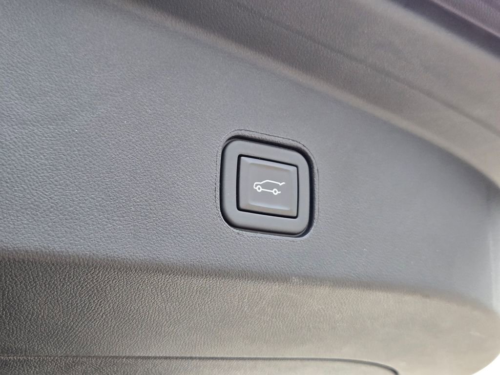 Certified 2024 Cadillac Lyriq Luxury w/ LPO, Floor Liner Package image 34