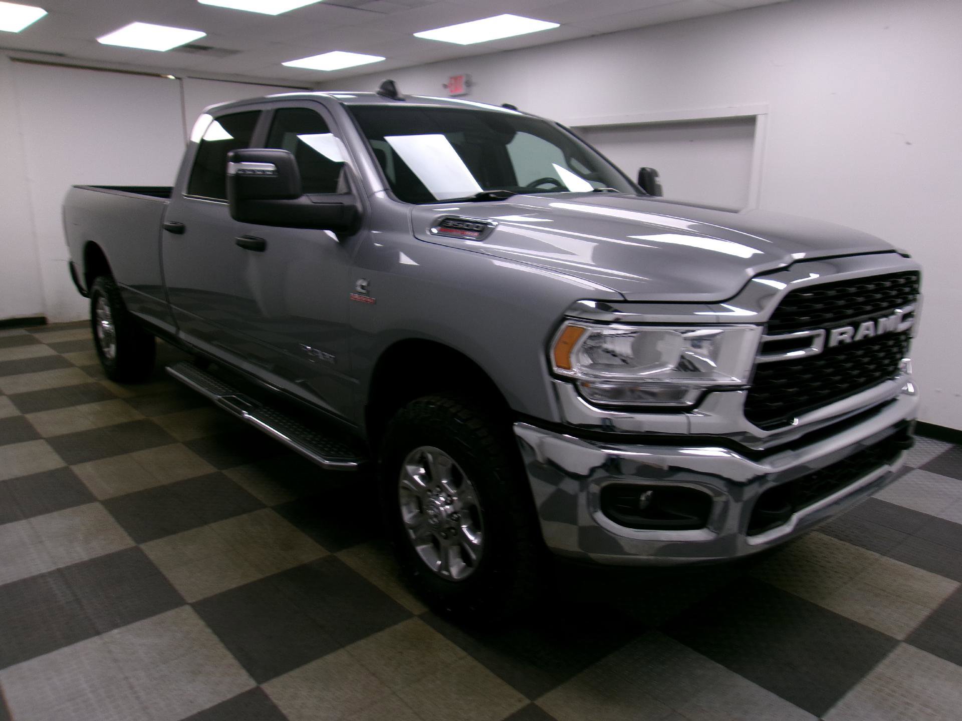 Used 2024 RAM 3500 Big Horn AWD/4WD image 13