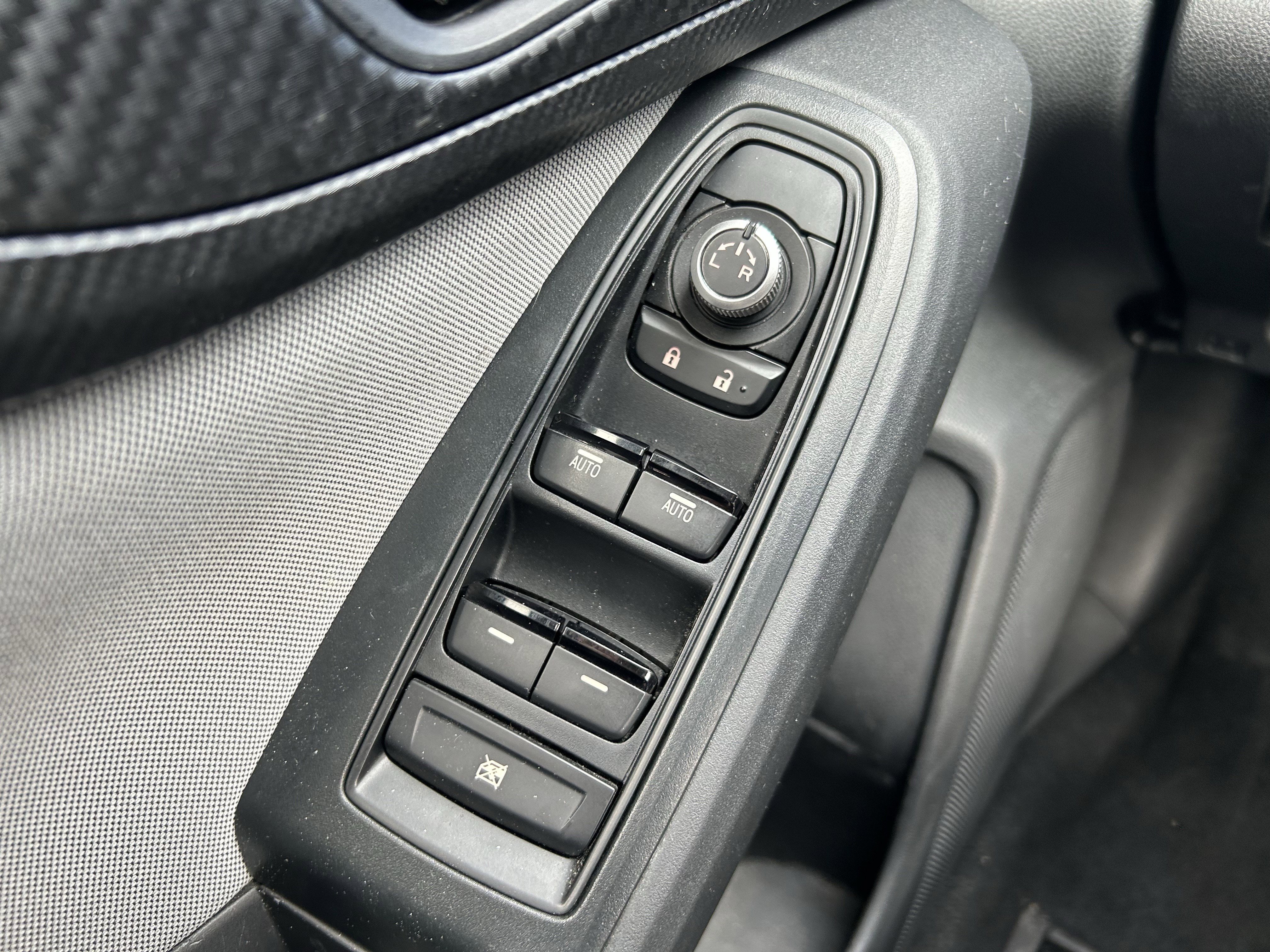 Used 2020 Subaru Crosstrek 2.0i Premium w/ Moonroof Package 2 image 21