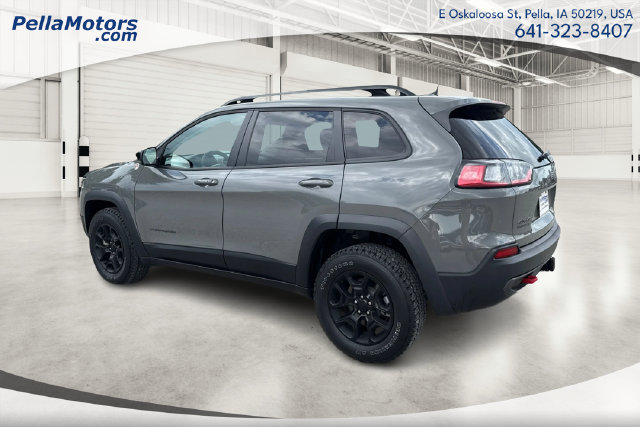 Used 2022 Jeep Cherokee Trailhawk w/ Sun, Sound & Nav Group AWD/4WD image 5