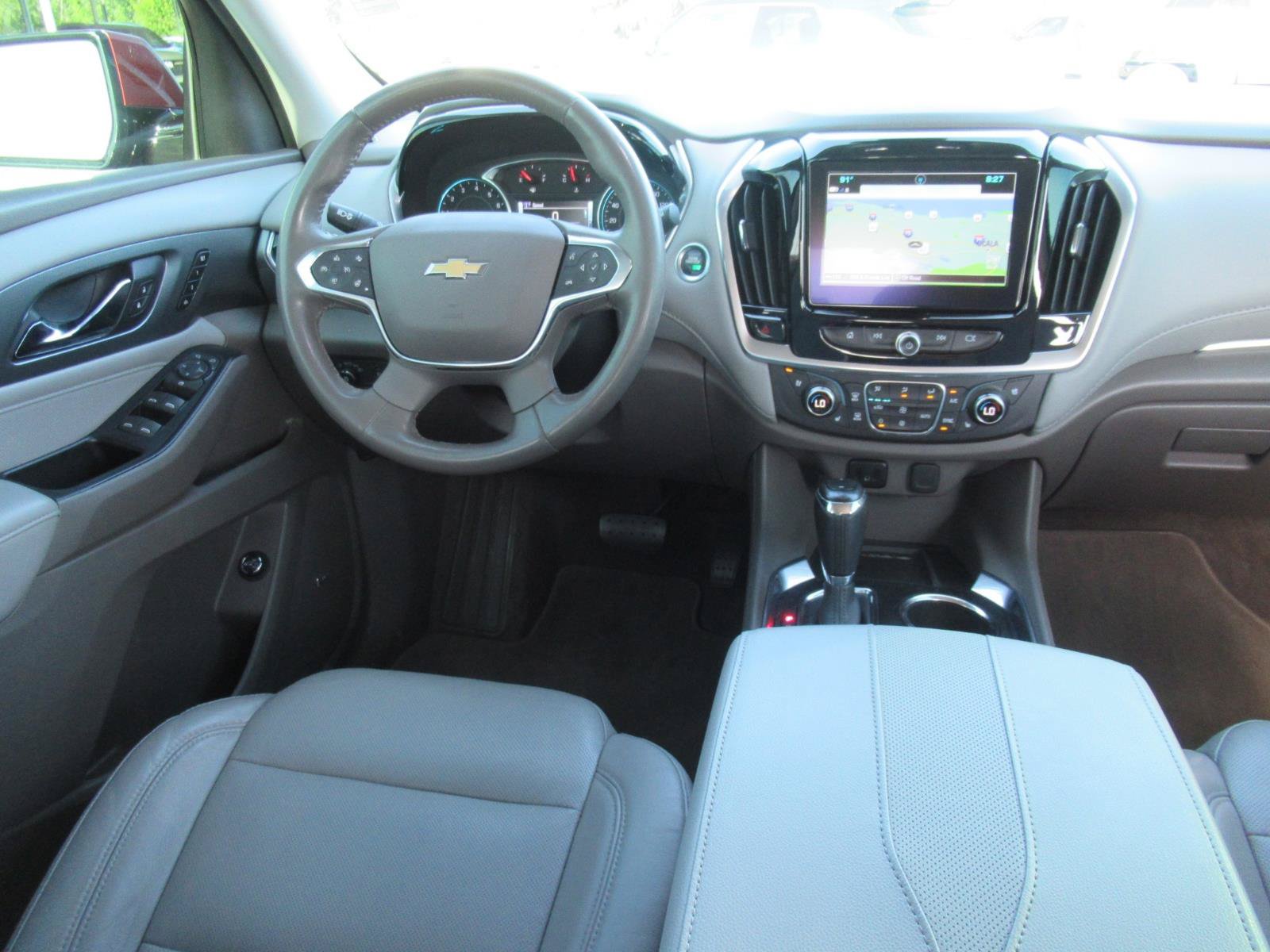 Used 2019 Chevrolet Traverse Premier w/ Driver Confidence II Package FWD image 13