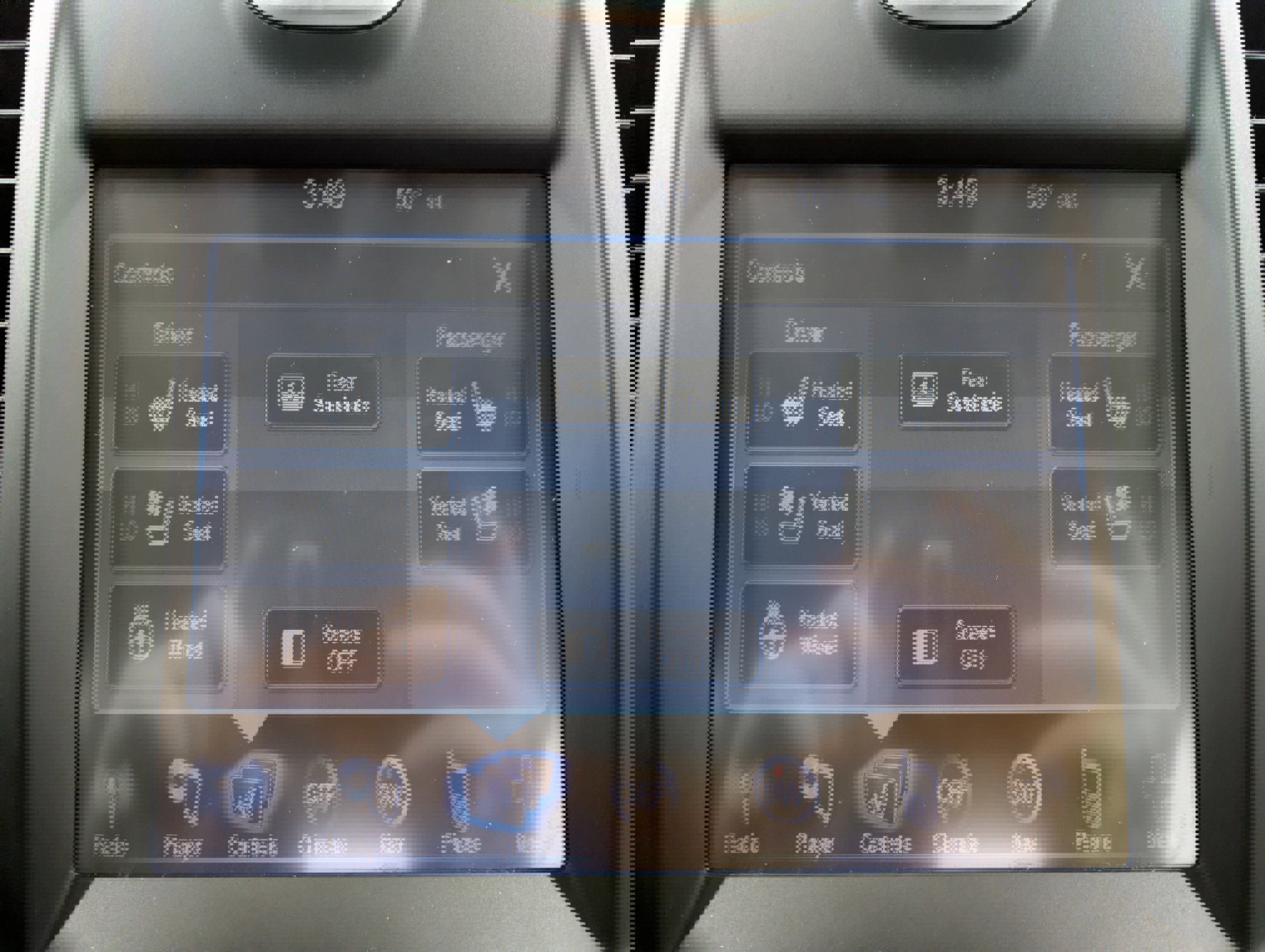 Used 2013 Chrysler 300 C w/ Light Group image 18