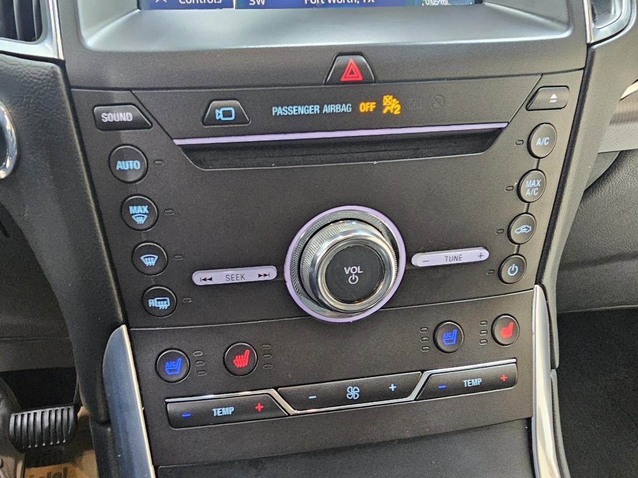 Used 2019 Ford Edge Titanium w/ Equipment Group 301A FWD image 35