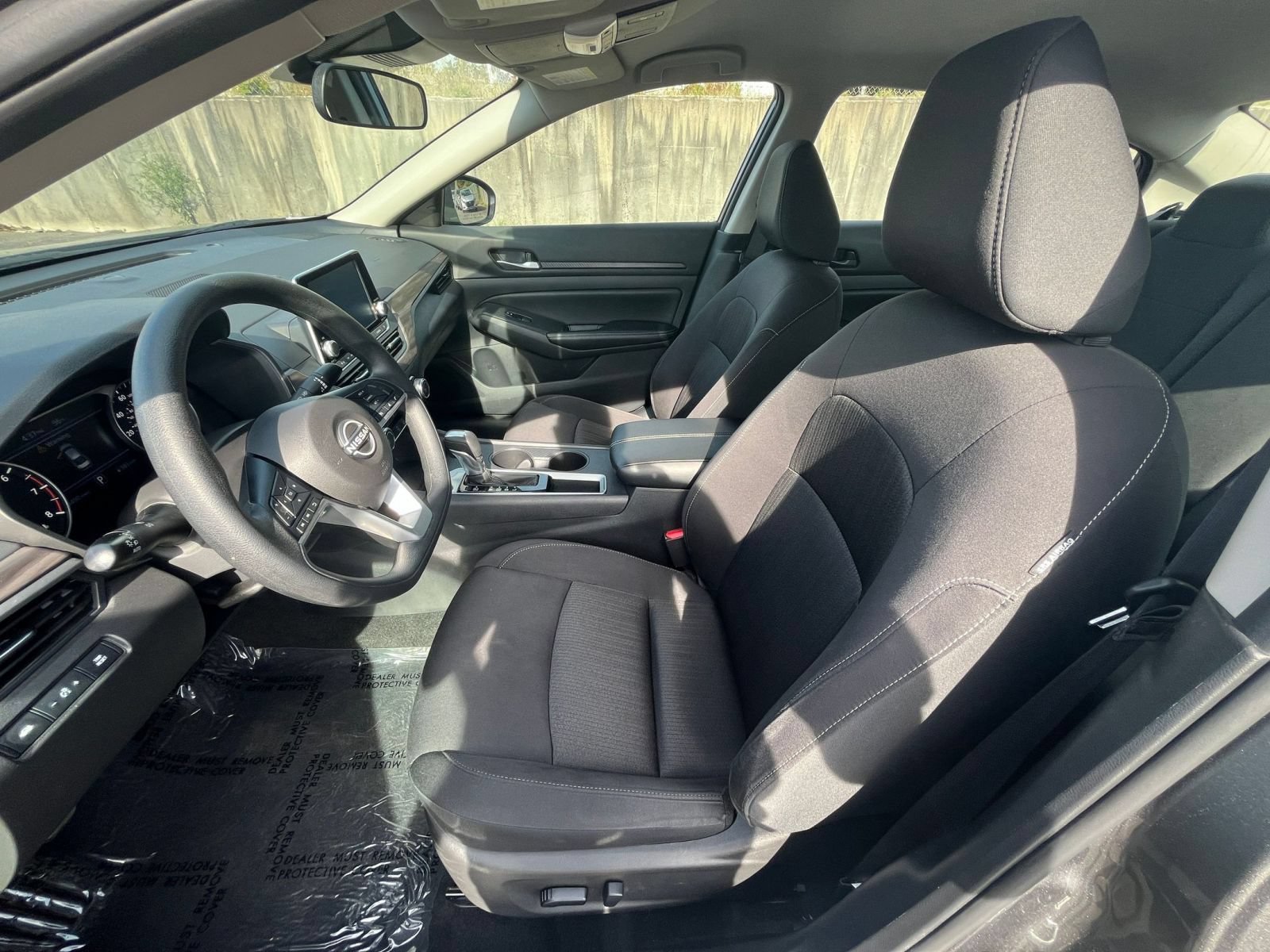 Used 2025 Nissan Altima 2.5 SV FWD image 23