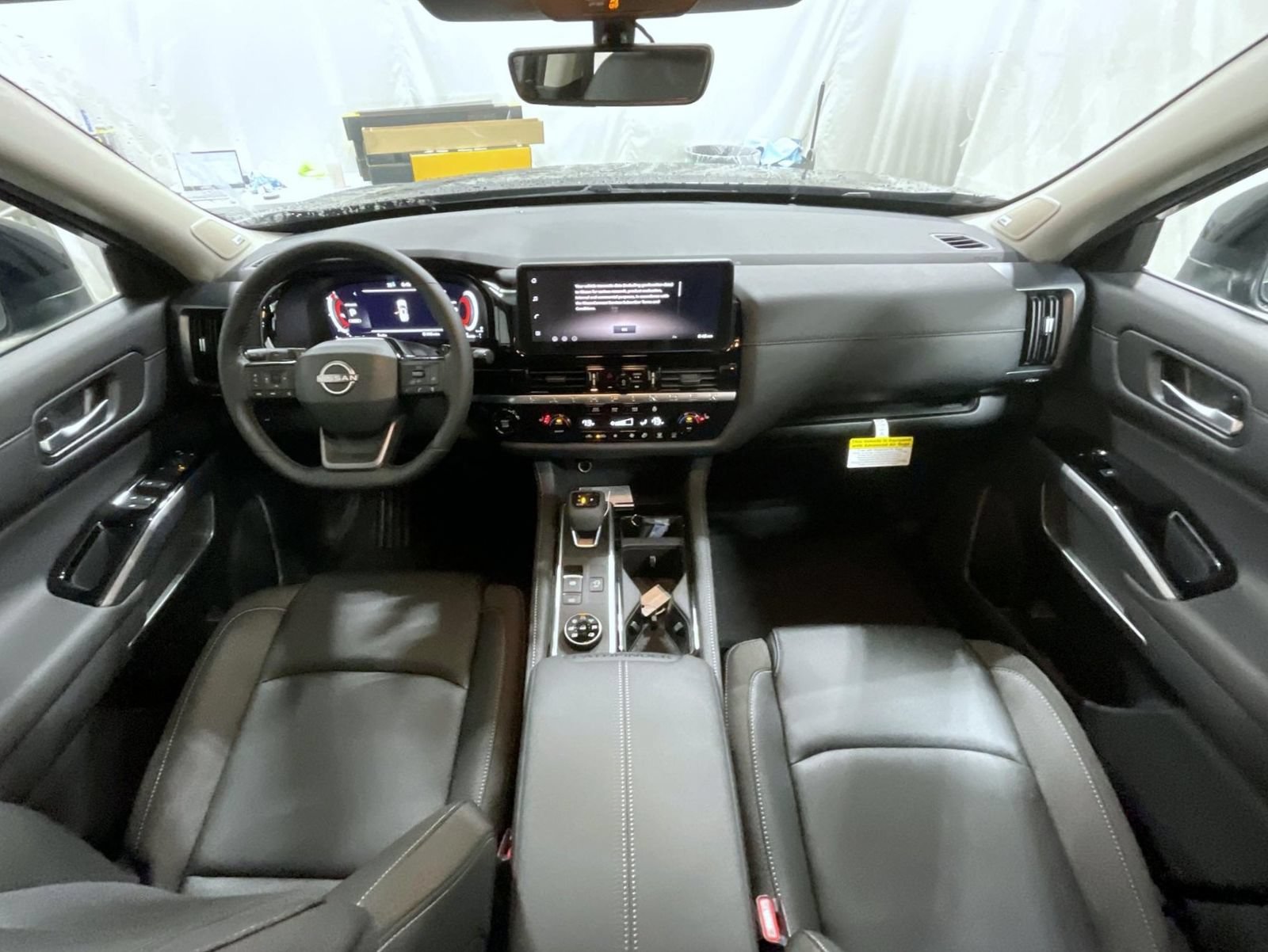 New 2026 Nissan Pathfinder SL w/ SL Premium Package (P04) AWD/4WD image 14