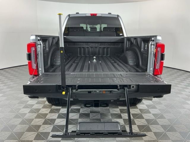 Used 2024 Ford F350 Platinum AWD/4WD image 8