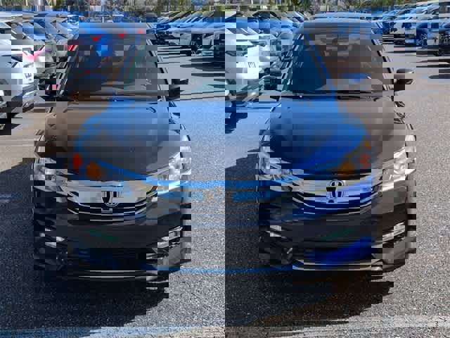 Used 2017 Honda Accord Sport image 3