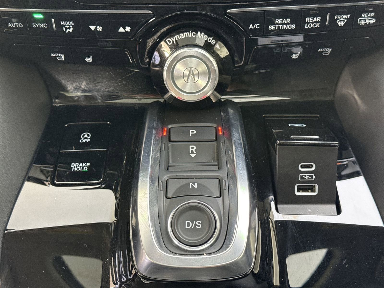 Used 2024 Acura MDX SH-AWD w/ Technology Package image 17