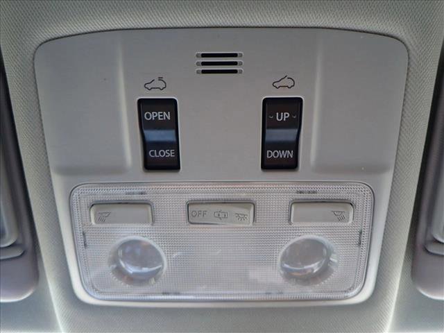 Used 2015 Toyota RAV4 Limited w/ Technology Package image 23