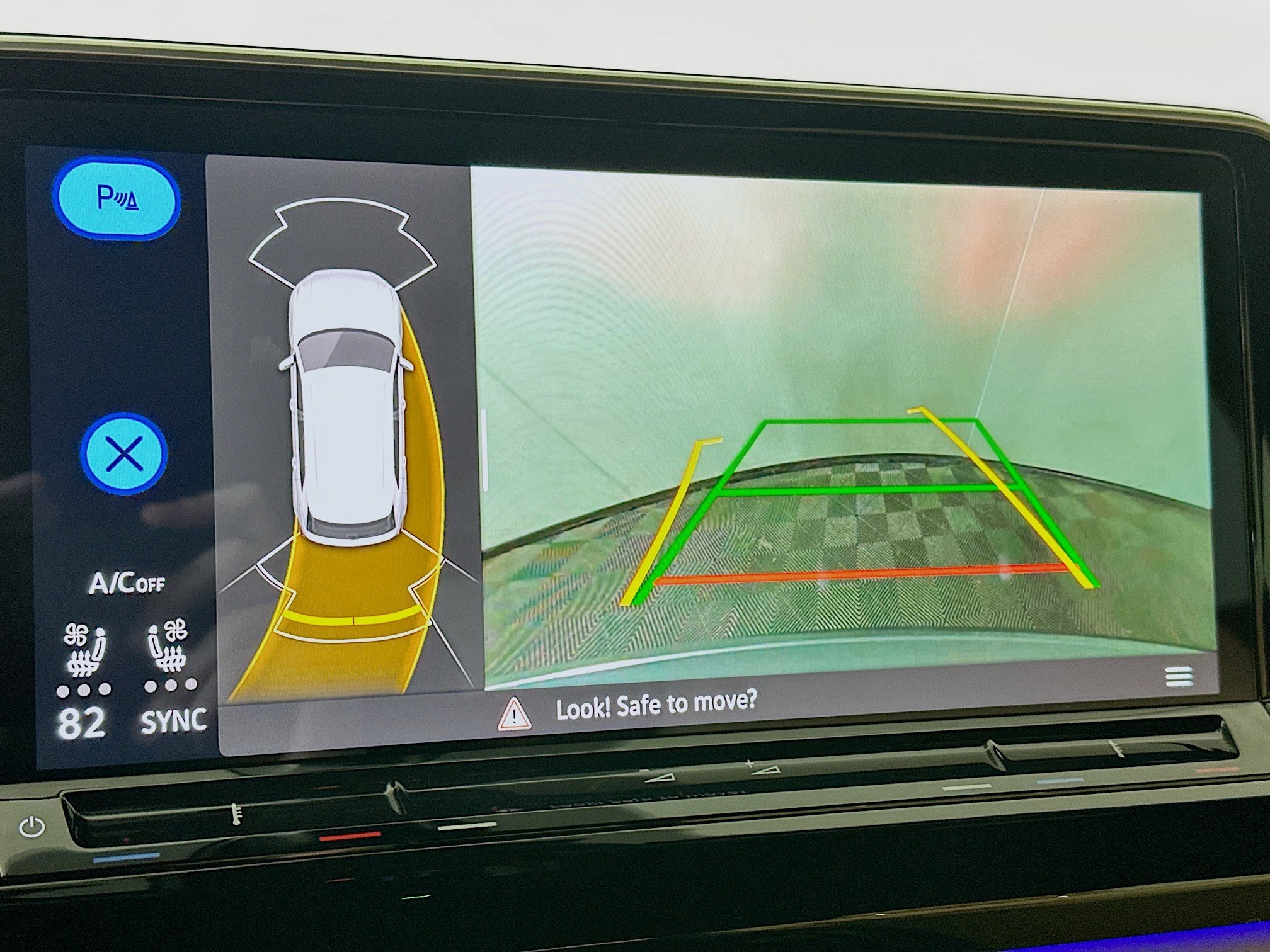 Used 2025 Volkswagen Atlas Cross Sport SEL R-Line image 14