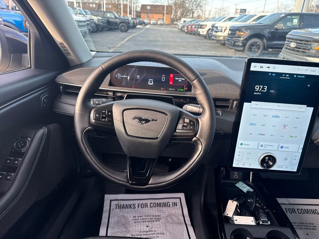 Used 2025 Ford Mustang Mach-E Select w/ Comfort Package Lite image 17