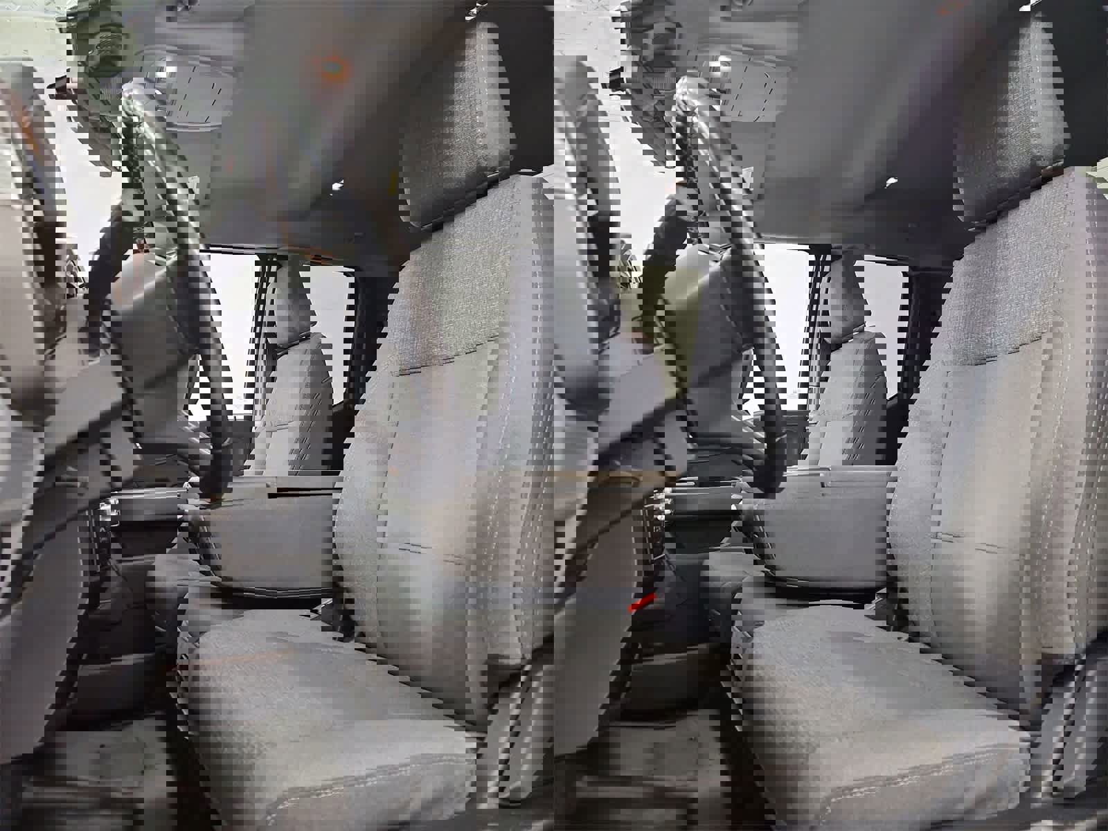 Used 2024 Ford F150 XLT w/ FX4 Off-Road Package image 16