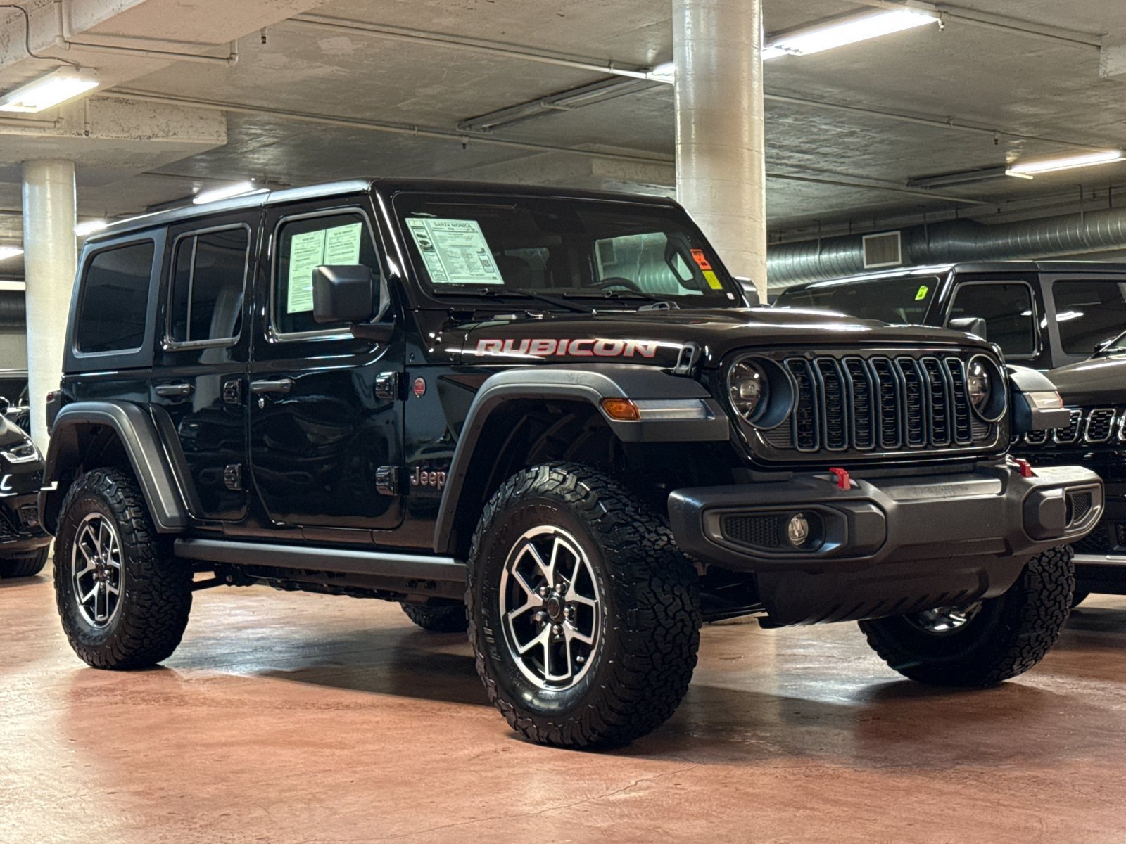 Used 2024 Jeep Wrangler Unlimited Rubicon w/ Convenience Group AWD/4WD image 7