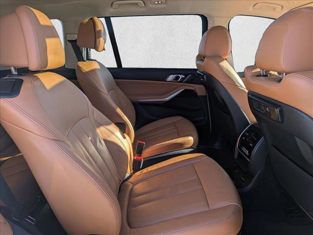 Used 2021 BMW X7 xDrive40i image 23