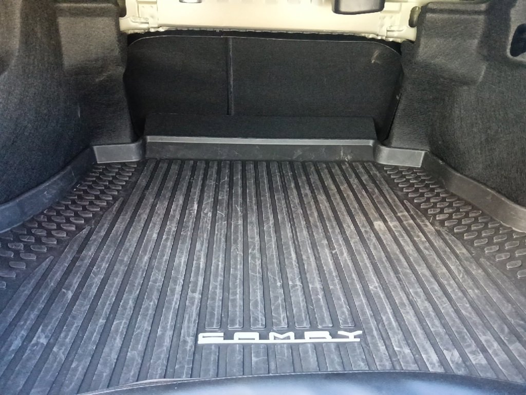 Used 2025 Toyota Camry XSE image 29