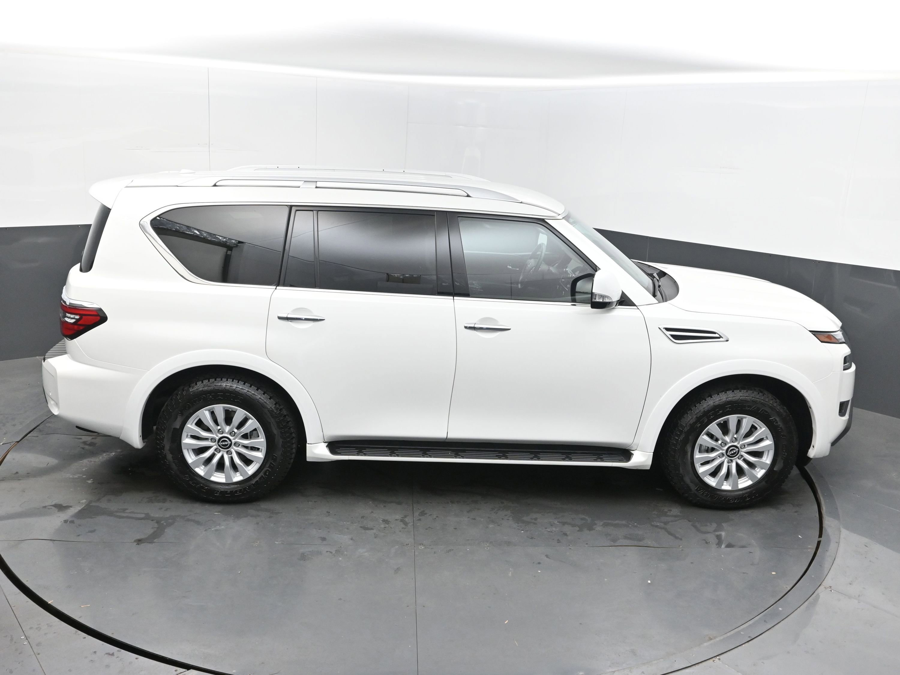 Certified 2024 Nissan Armada SV image 37