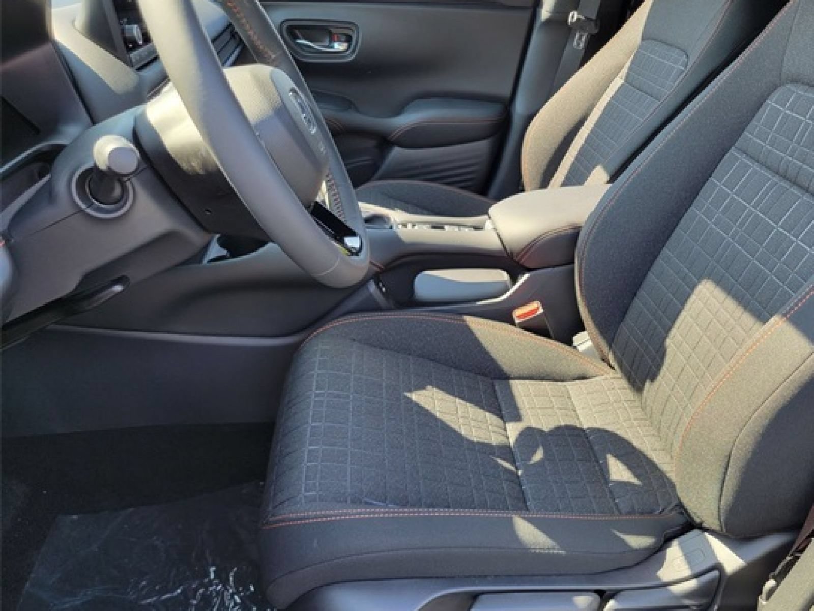 Certified 2025 Honda HR-V Sport image 19