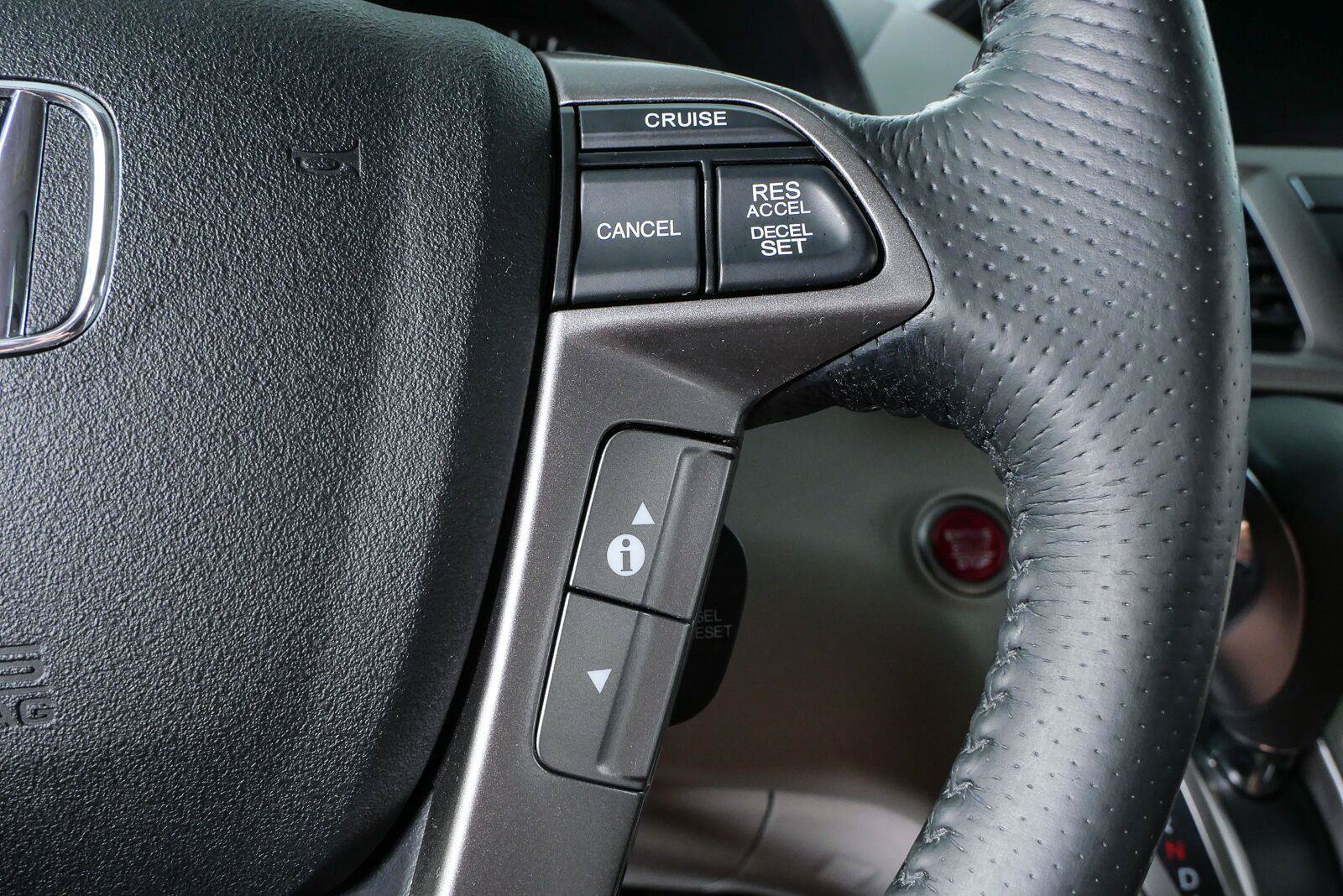 Used 2016 Honda Odyssey Touring image 11