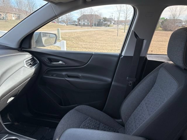 Used 2023 Chevrolet Equinox LT AWD/4WD image 20