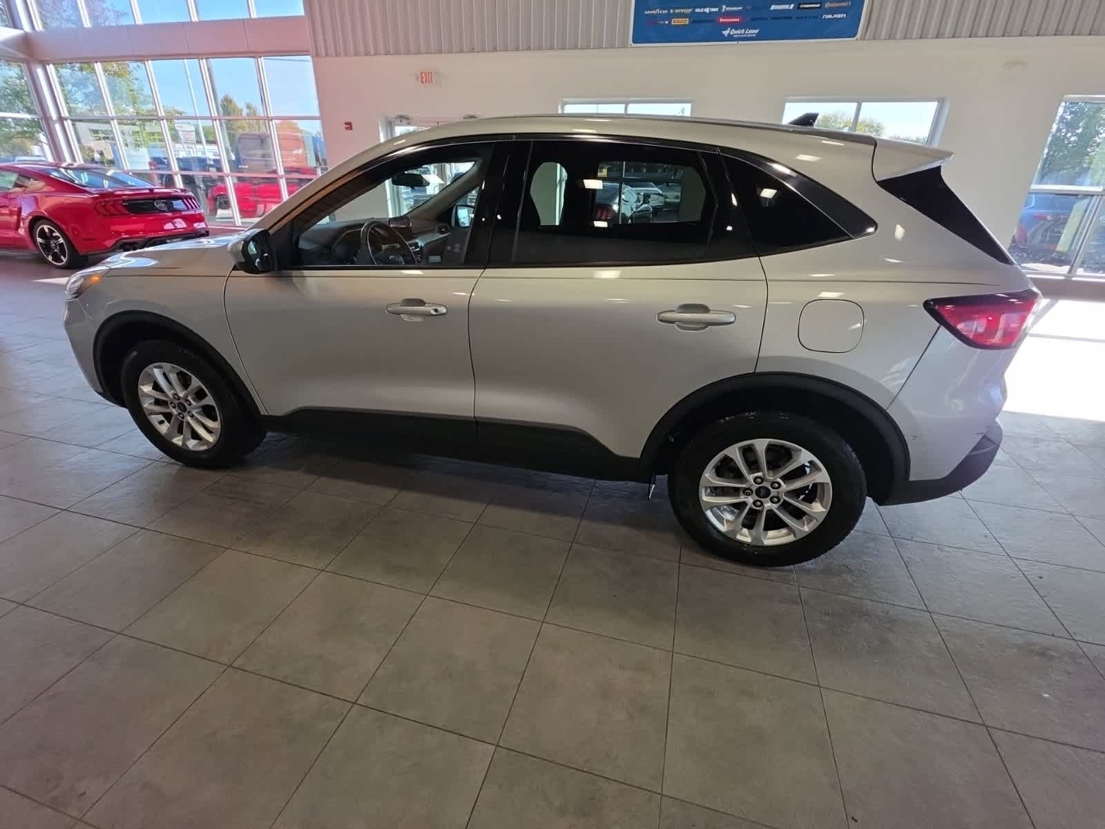 Used 2020 Ford Escape SE AWD/4WD image 12