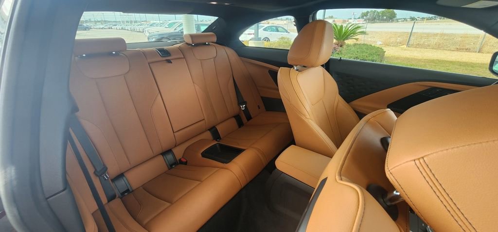 Used 2024 BMW 230i Coupe w/ Convenience Package image 18