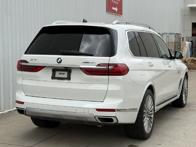 Used 2020 BMW X7 xDrive40i w/ Premium Package AWD/4WD image 4