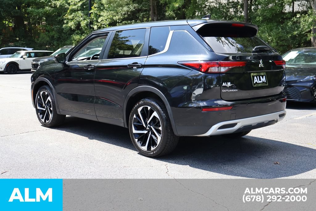 Used 2024 Mitsubishi Outlander SE AWD/4WD image 8