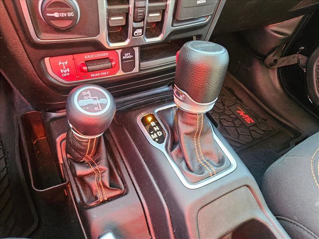 Used 2023 Jeep Gladiator Mojave w/ Cold Weather Group image 15